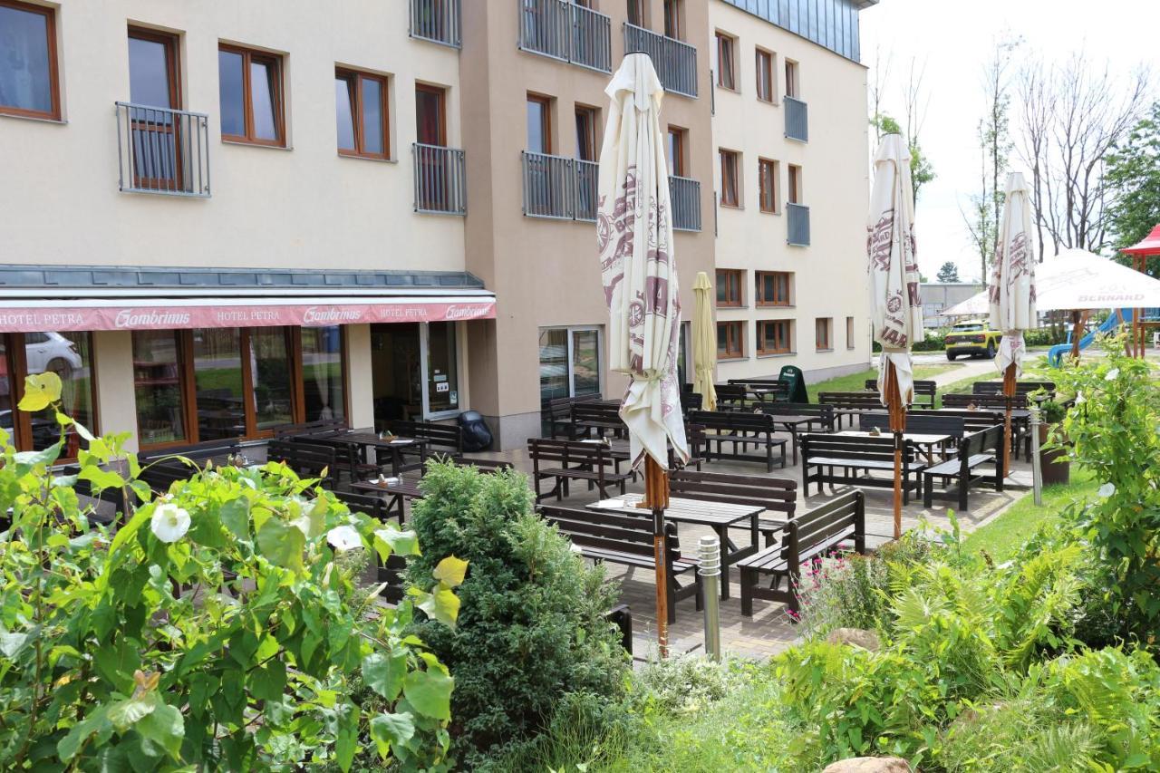 Hotel Petra ลิเบอเรซ ภายนอก รูปภาพ